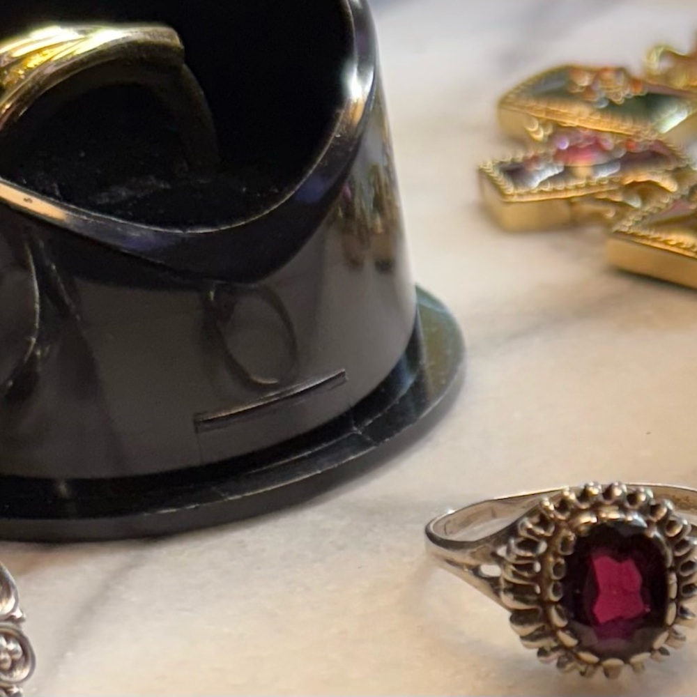 Sterling Silver With Beautiful Ruby Red Stone Rin… - image 2